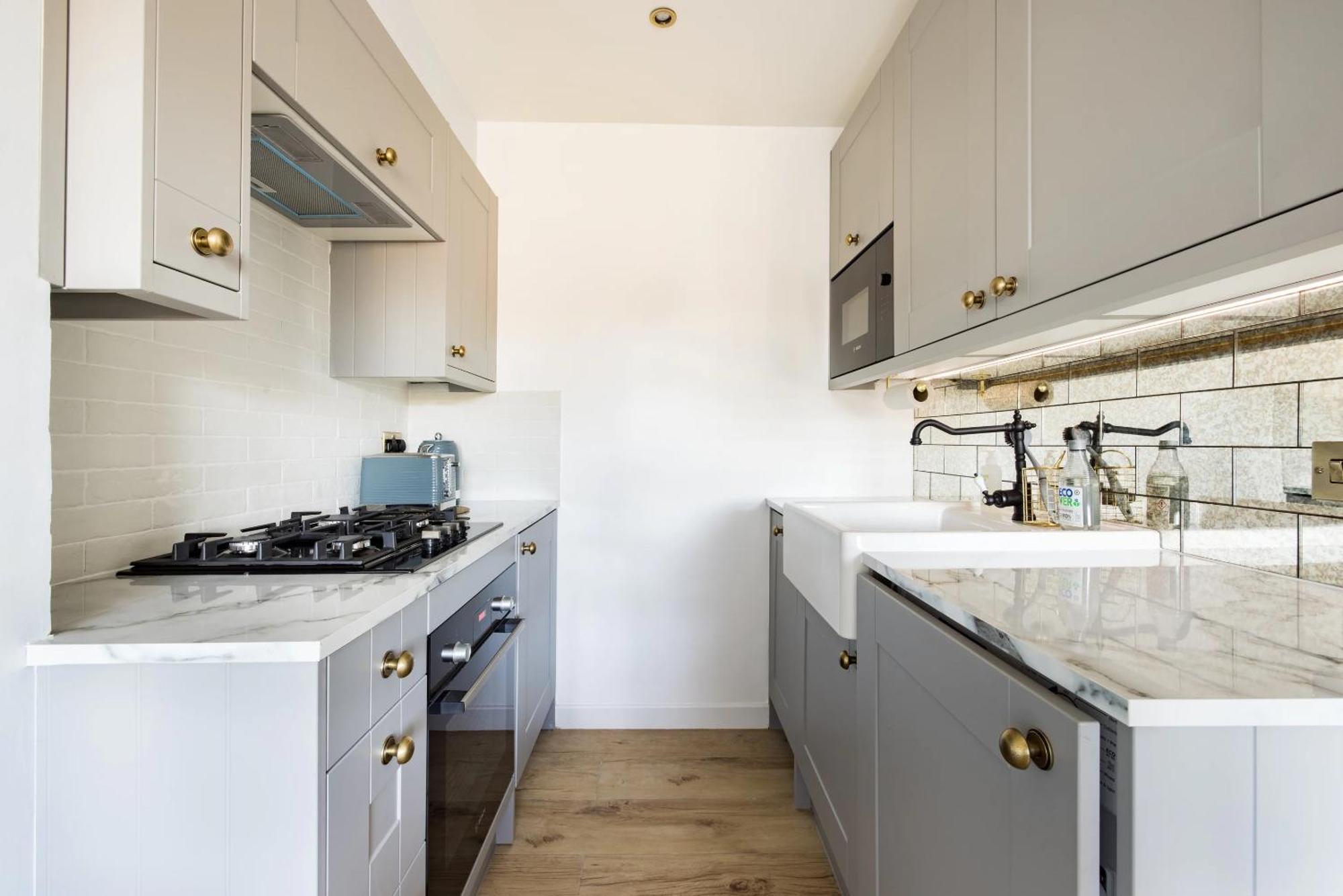 Luxurious 1-Bedroom Apartment In Kensington ลอนดอน ภายนอก รูปภาพ